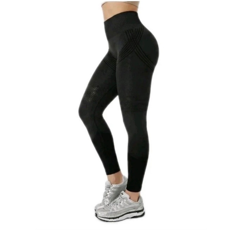 Celsior Black High Waisted Seamless Compression Leggings‎ 3D Knit Tummy Control